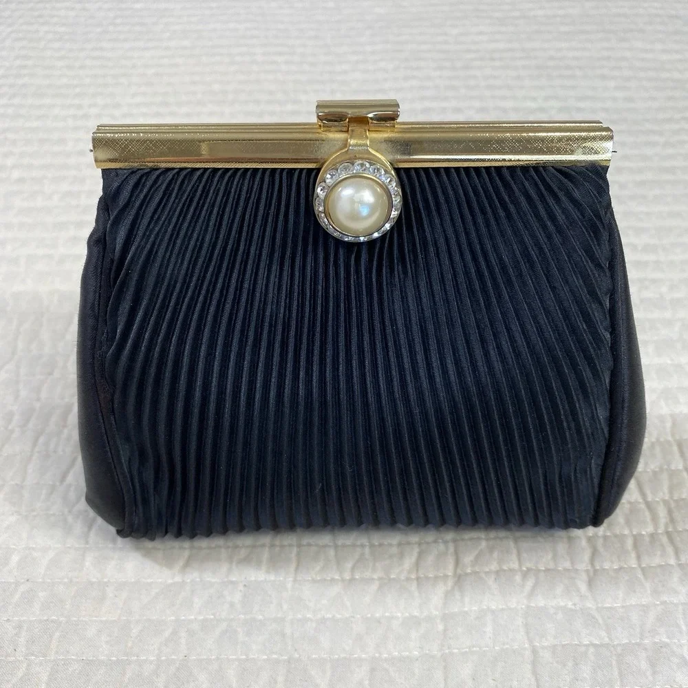 Womens Black Shoulder Chain Strap Pleated Mini Clutch Purse Party Wedding Guest